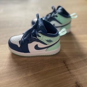Toddler Jordan - AJ1s - Size 8